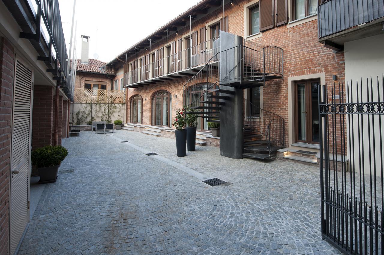 Angolo Divino Alba  Exterior foto