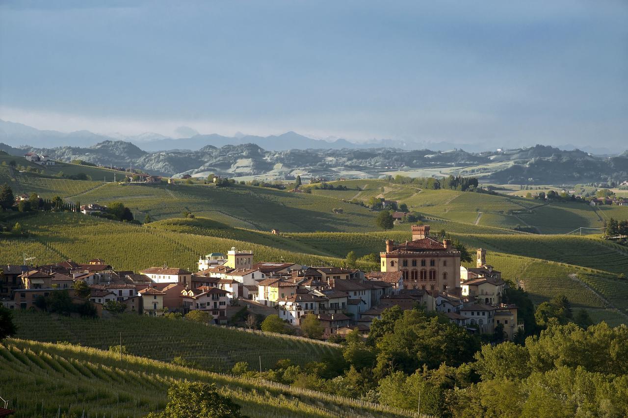 Angolo Divino Alba  Exterior foto