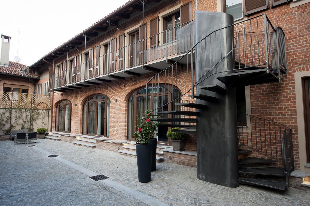 Angolo Divino Alba  Exterior foto