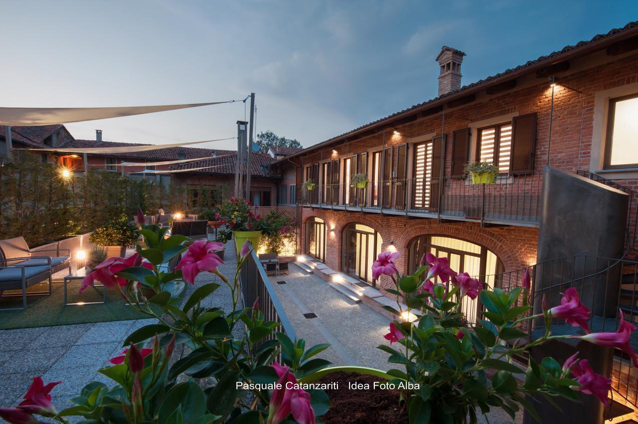 Angolo Divino Alba  Exterior foto